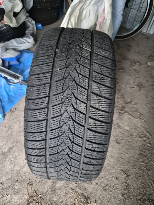 Komplet 4 opon 245/40/R18 zimowe