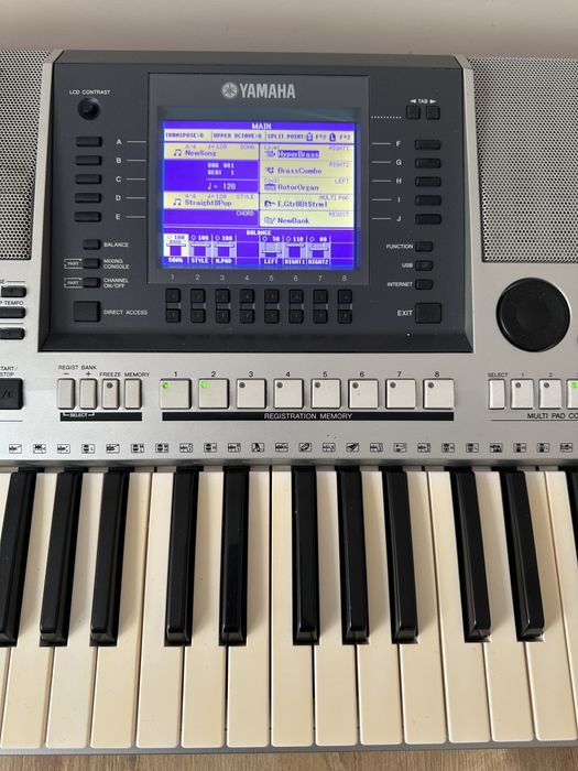 Yamaha PSR S-700 S700 синтезатор