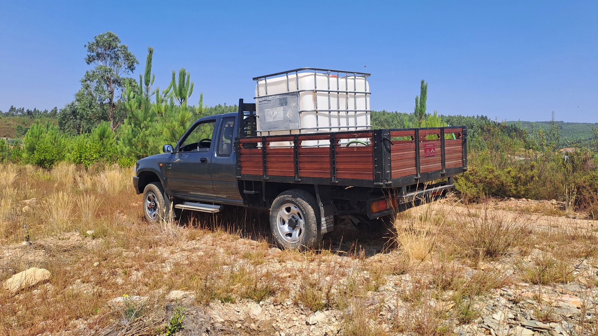 Toyota Hilux 4x4  2.4D