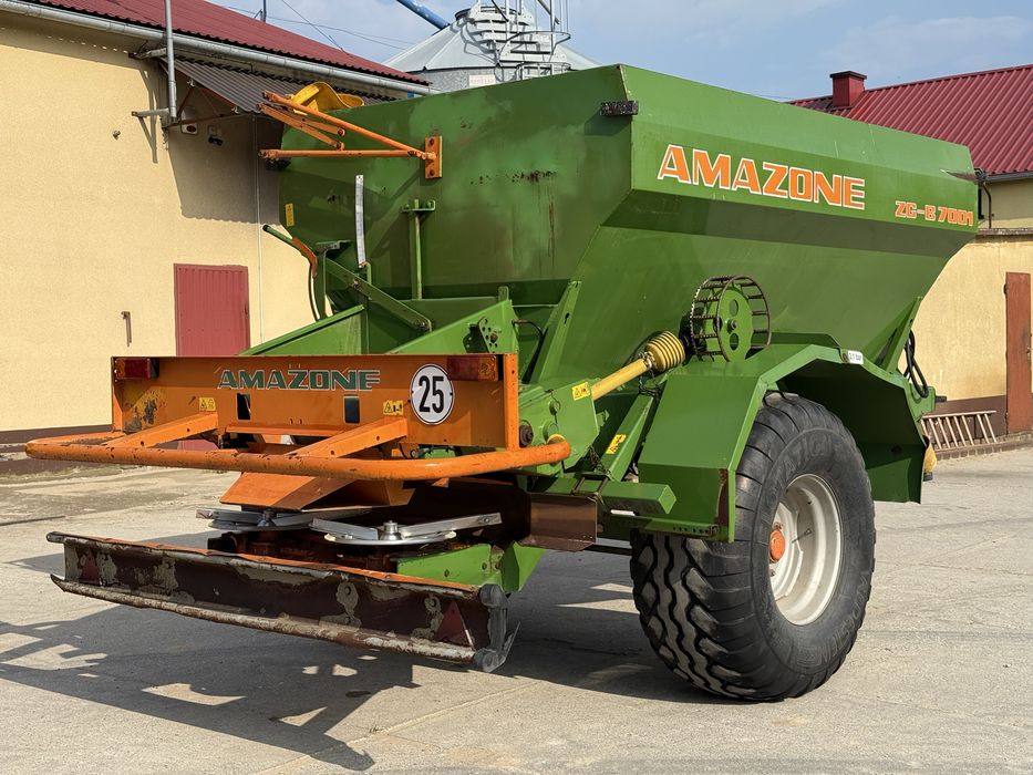 Rozsiewacz do wapna Amazone ZG-B 7001