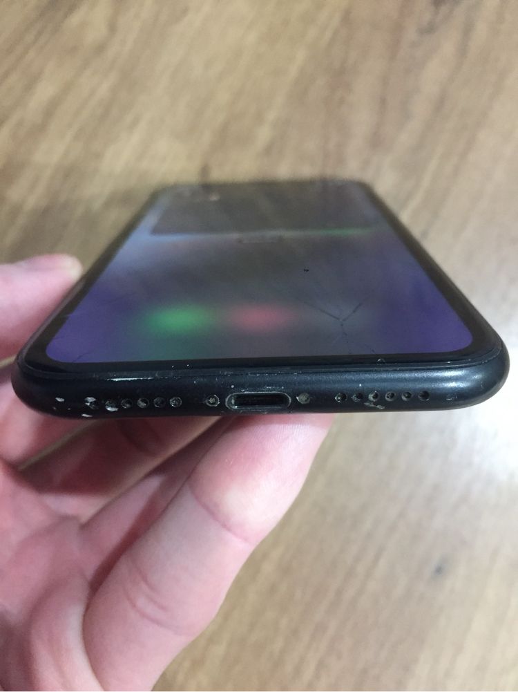 iPhone XR 128gb.