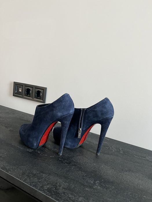 Женские ботильйоны