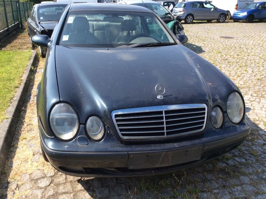 Mercedes CLK 320i para peças