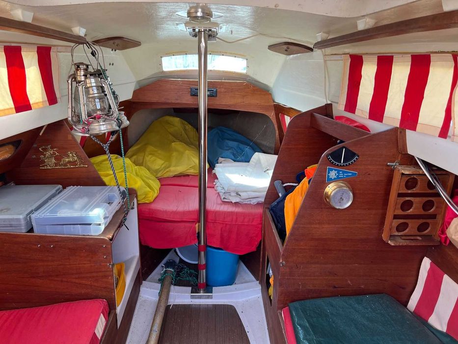 Żaglówka Tequila z silnikiem