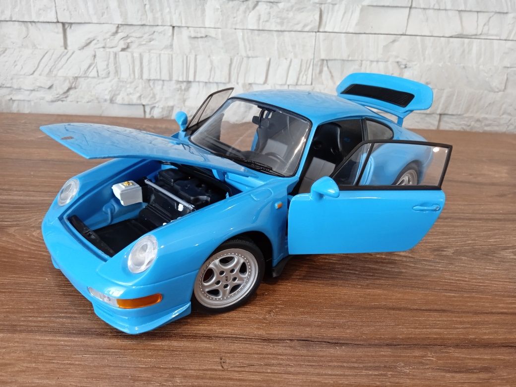 1:18 UT Models Porsche 911 Carrera RS model