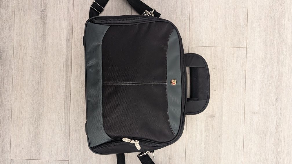 Targus - torba na laptopa
