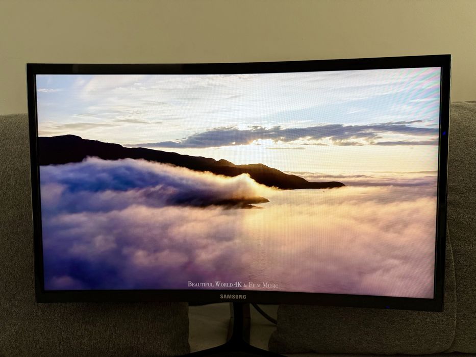 Samsung C24RG50FQR 24’ 144HZ Zakrzywiony Gamingowy FullHD