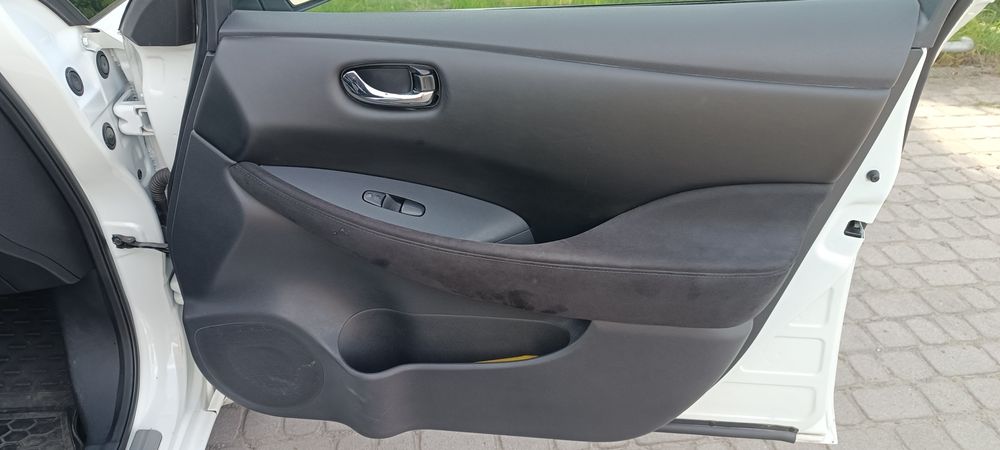 Продам Nissan Leat