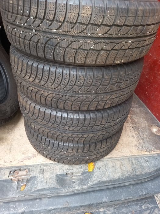 Шини 195/70/15C стан нових