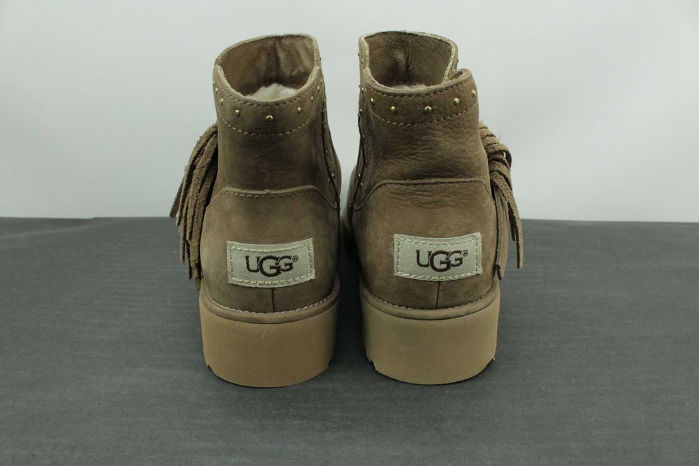 Шикарні Шкіряні уги черевики UGG Cindy Tassle ОРИГІНАЛ Розмір 38