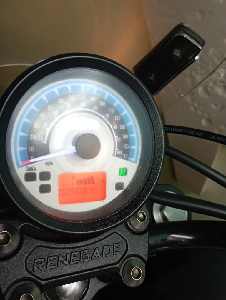 Moto UM Renegade 125 Sport