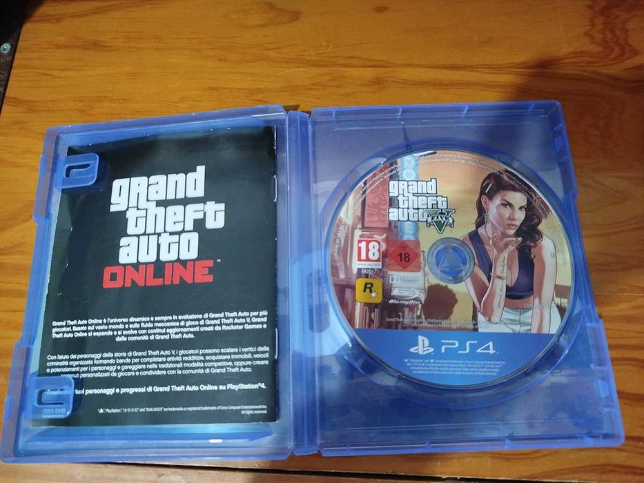 GTA5 para PS4 - Aceito Troca ( GTA 5 GTAV GTA V ) Optimo Estado