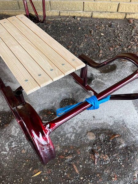 Дитячі санки зі знімною спинкою та ручкою штовхачем