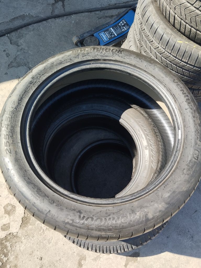 Одна літня шина Hankook 255/45/19