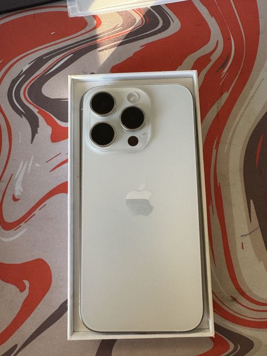Iphone 15 pro 512gb White Titanium