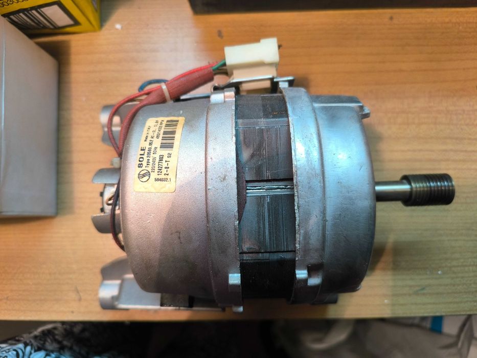 Sprawny silnik z pralki