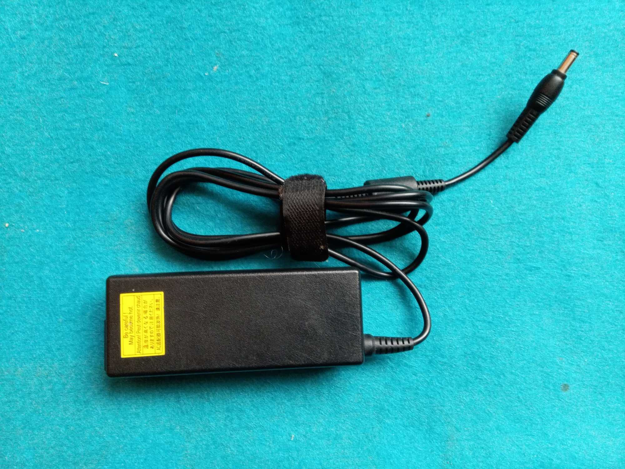 блок питания Toshiba PA3468E-1AC3 model PA-1750-09 (ADP-75SB) зарядка