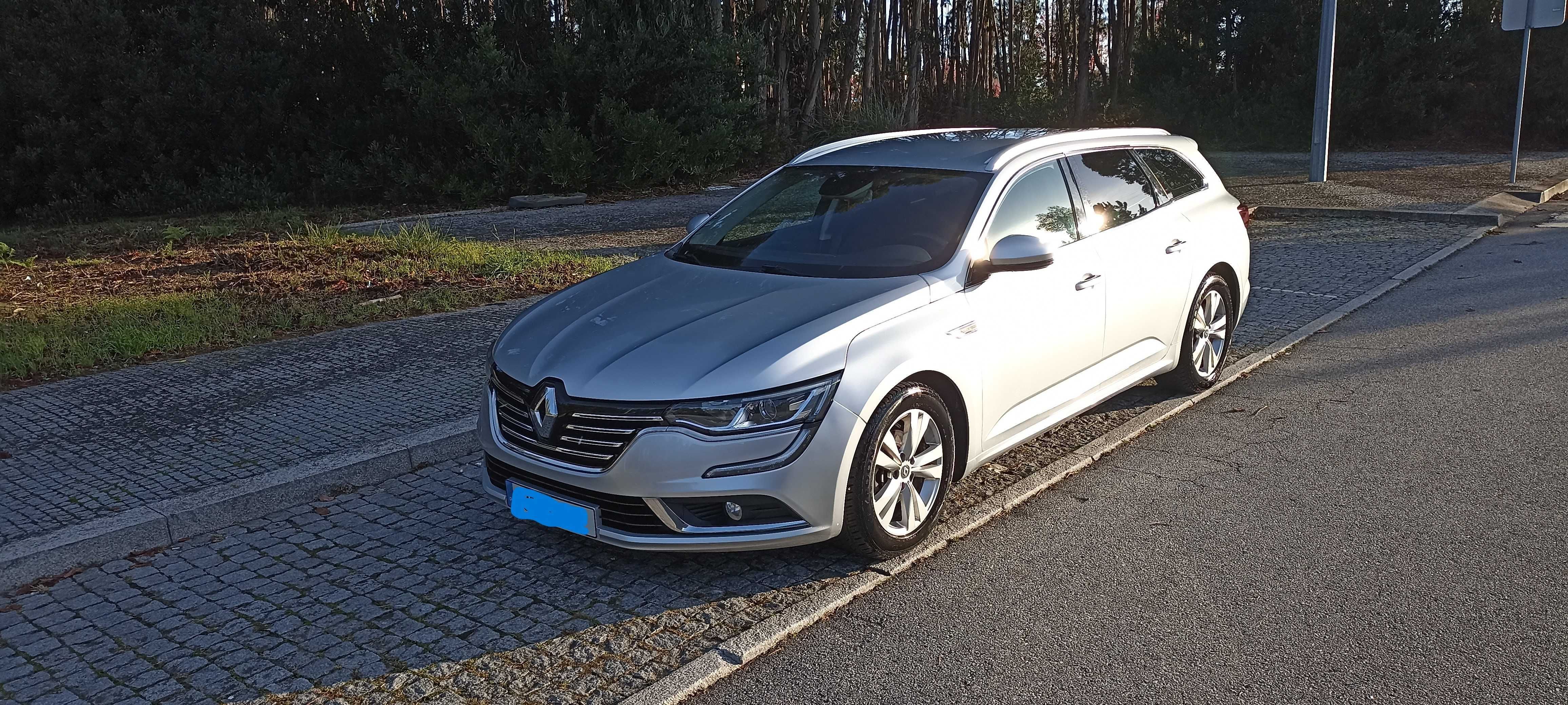 Vendo carrinha Renault Talisman confortavél e económica.
