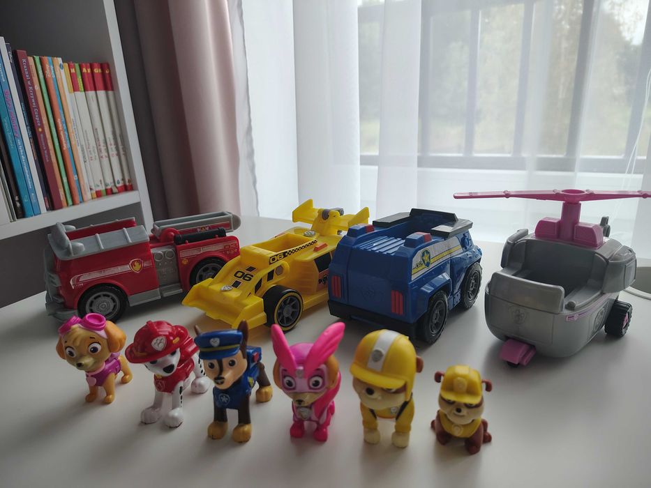 Zestaw pojazdy i figurki Psi Patrol plus puzle