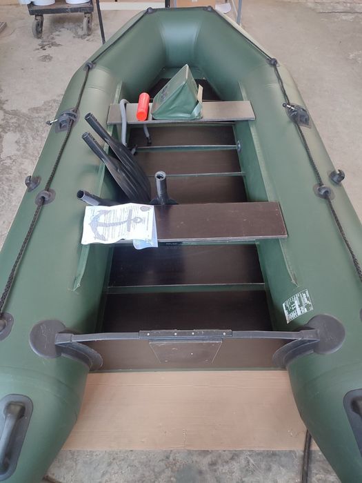 Лодка Kolibri KM-330