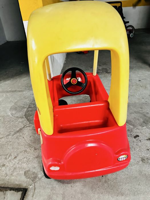 Carro little tikes