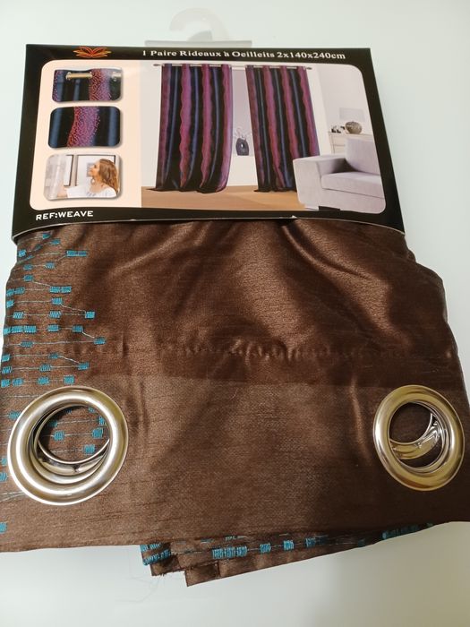 Dois Cortinados 2x1,40x2,40cm