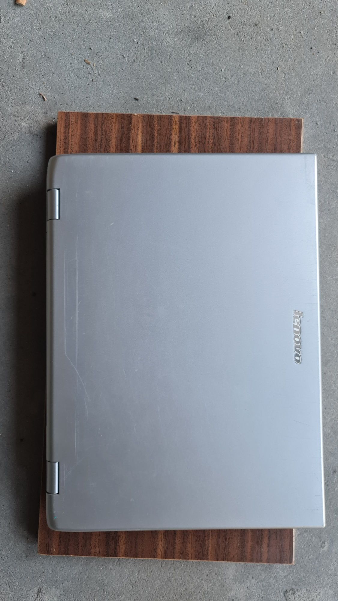 Komputer laptop Lenovo + monitor