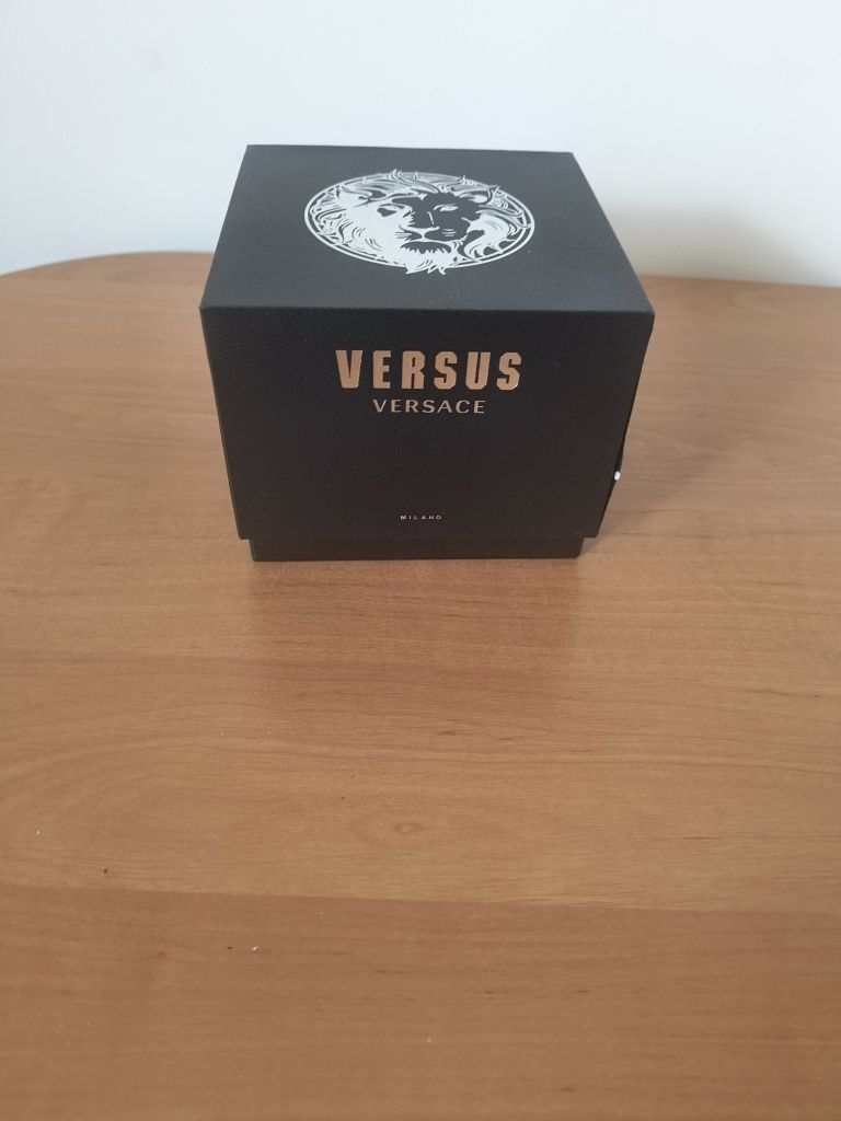 Pudełko etui na zegarek Versace Versus