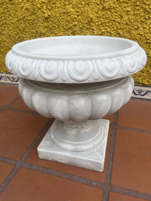 Vasos estilo Romano em Cimento ( NOVO) — Jardim & Decoração