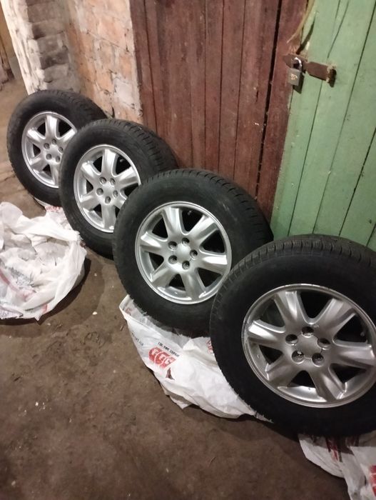 Диски r15 5/100 легкосплавні + зимова гума 205/70 r15
