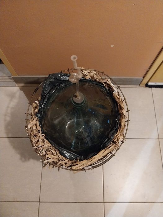 Sprzedam butle do wina