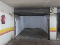 Alugo garagem Amadora