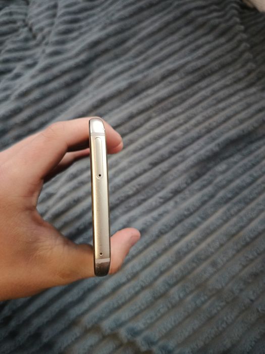 Продам Samsung galaxy A7