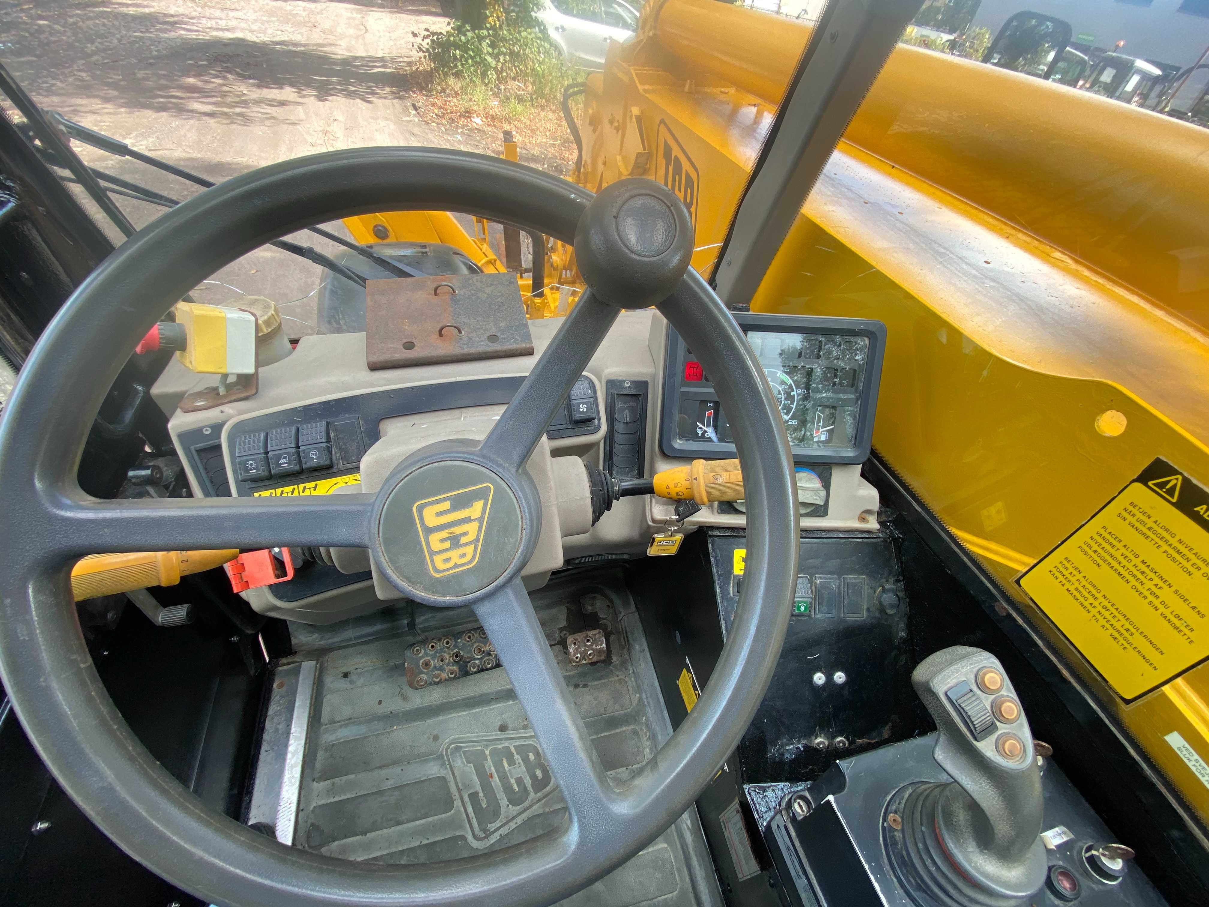 Ładowarka teleskopowa JCB 537-135