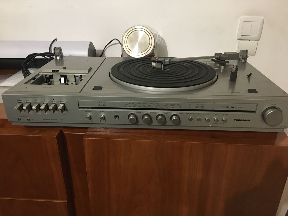 Aparelhagem atlantis c/ colunas mais um panasonic e um grundig
