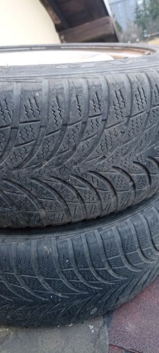 Komplet opon zimowych na felgach 205/55 R16 Ford Mondeo