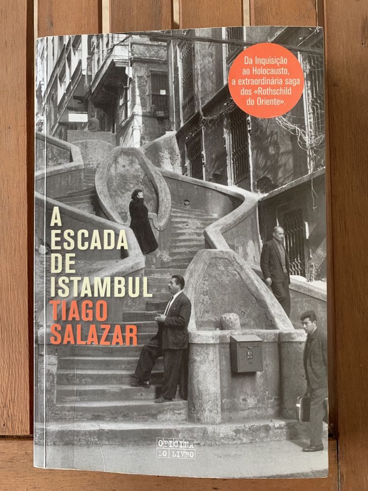 A escada de Isrambul - Tiago Baltazar