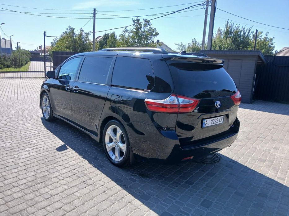 Toyota Sienna 2018р