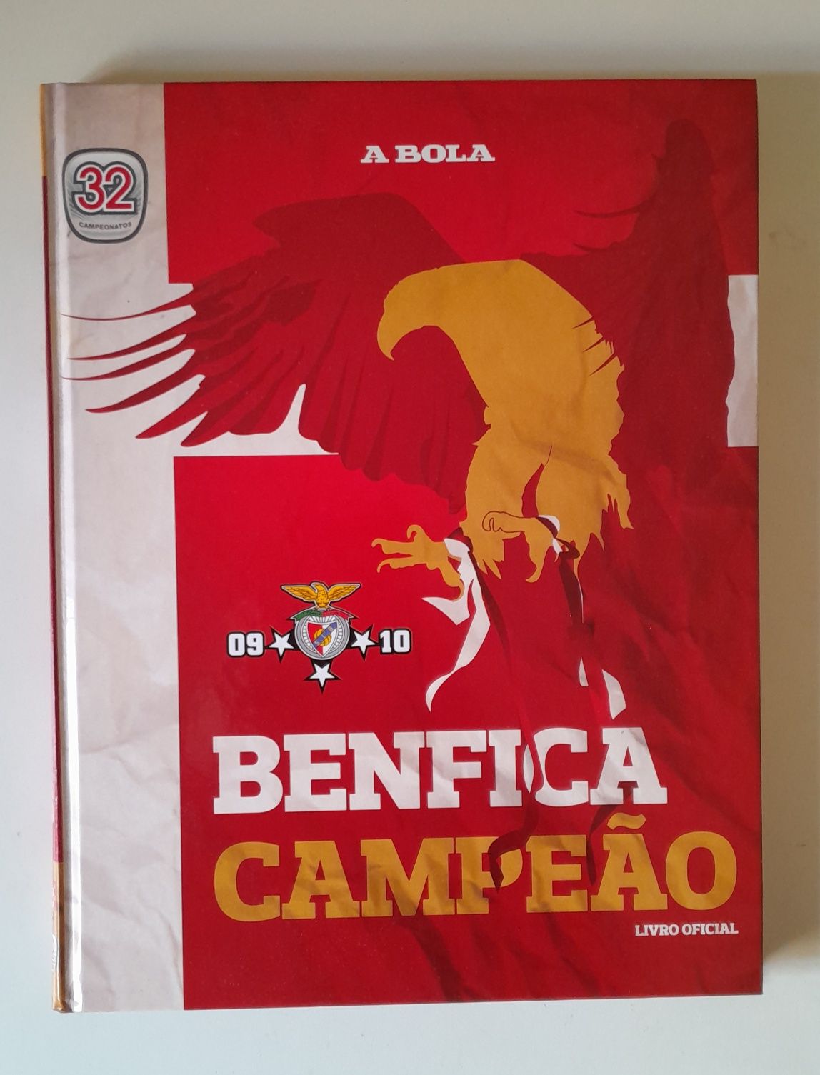 Livro Benfica campeão 2009/10 do jornal A Bola