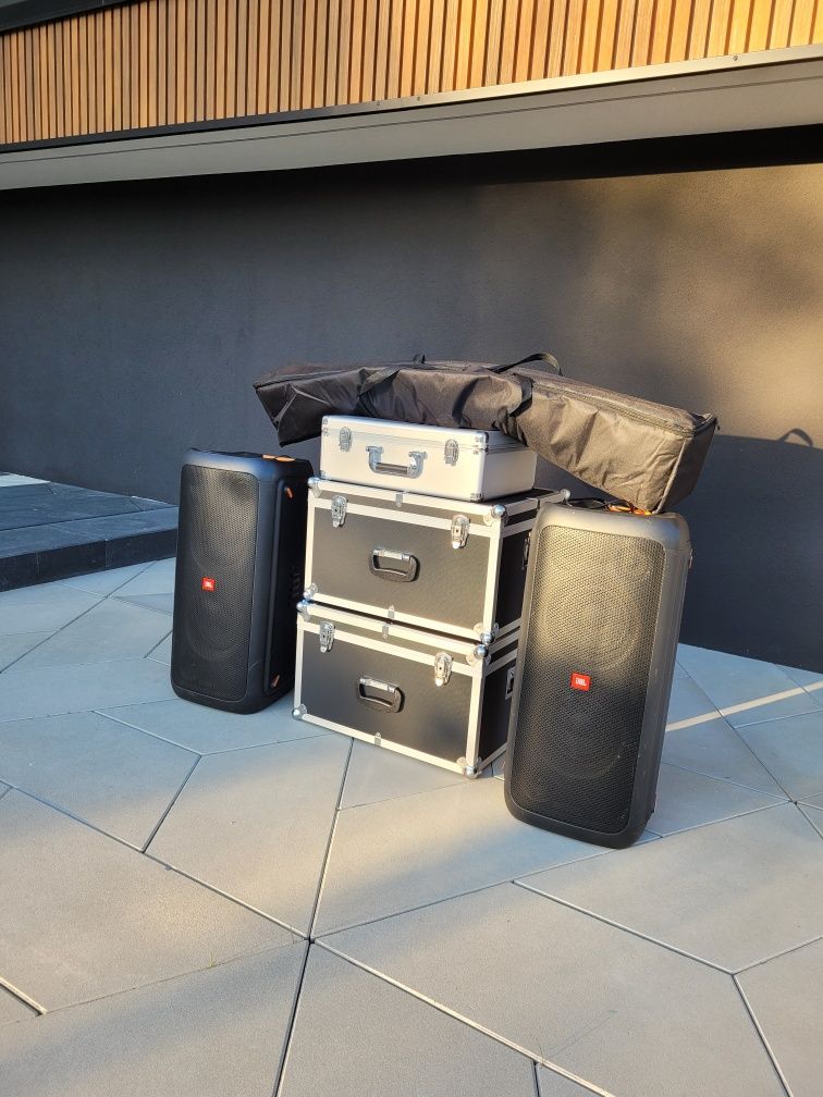 Wynajem nagłośnienia: JBL PartyBox 300 + oświetlenie + wytwornica dymu