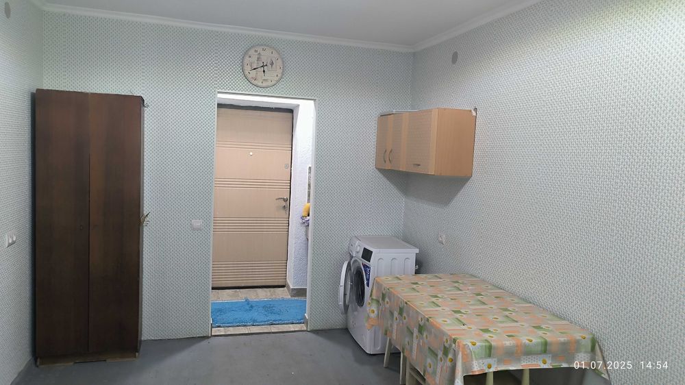 СВОЯ большая комната в коммуналке,  велика кімната, Черноморск