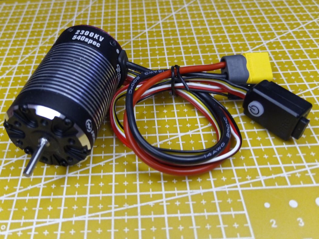 Fusion pro Hobbywing quicrun 2300kV+karta programowania do modelu rc
