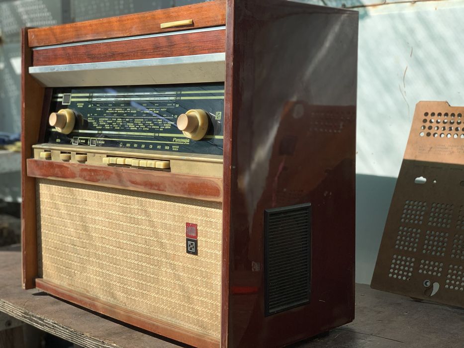 Лампова  радіола RIGONDA