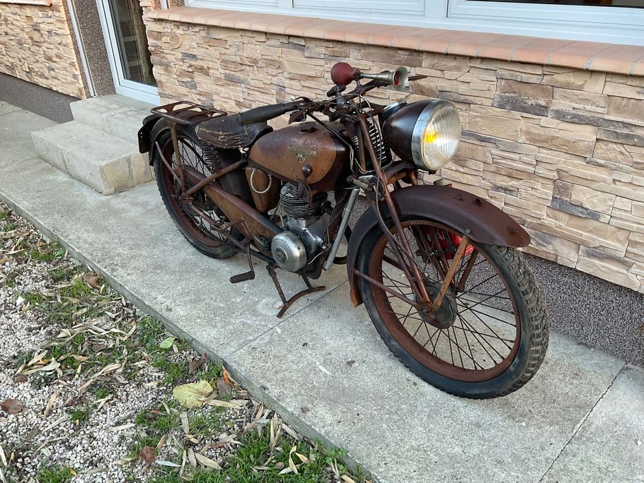 Motobecane model D45 z 1948 roku