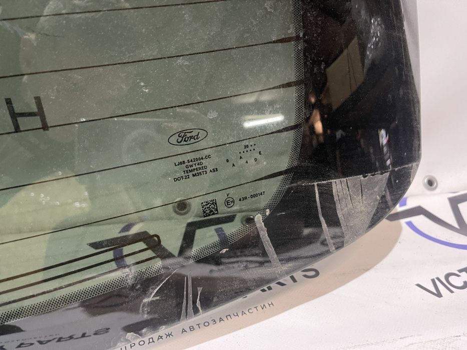 Ford escape  заднє скло mk4