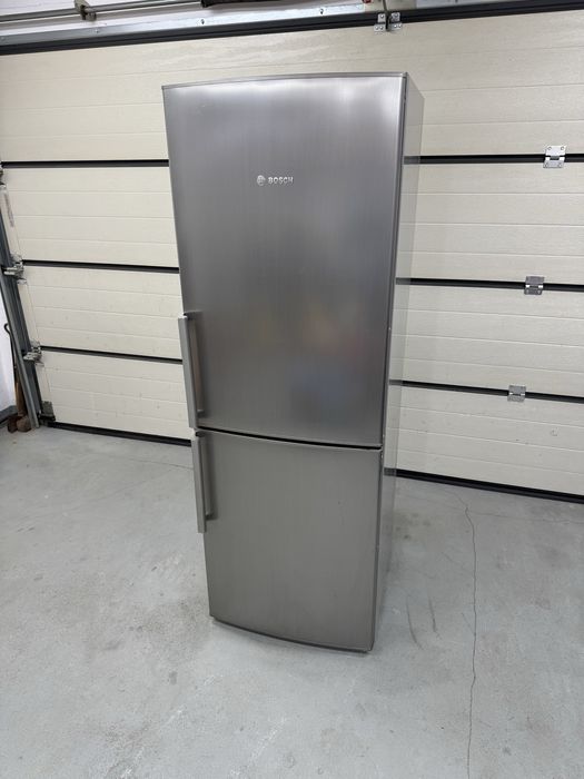 Lodowka zamrażarka Bosch 100 procent sprawna 170cm