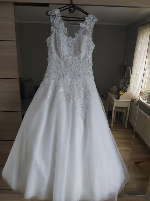 Suknia ślubna rozmiar 38/40 + gratis welon