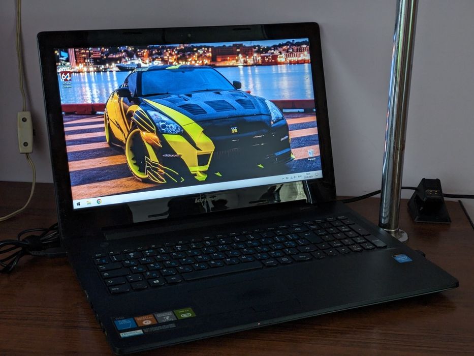 Lenovo G50-30 / 15,6" / 4GB DDR3 / 128GB SSD