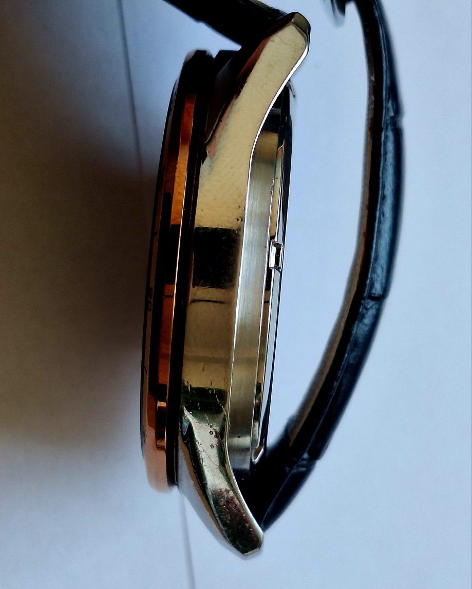 Zegarek Casio EFR-512L-AVEF