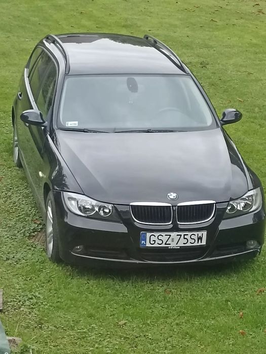BMW Seria 3 BMW 318i 129 KM